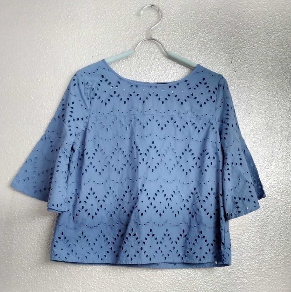 Ann Taylor Factory Eyelet Blouse With Bell Sleeves Size
